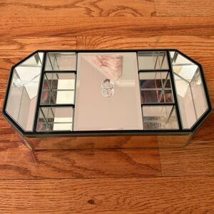 Mirror Organizer